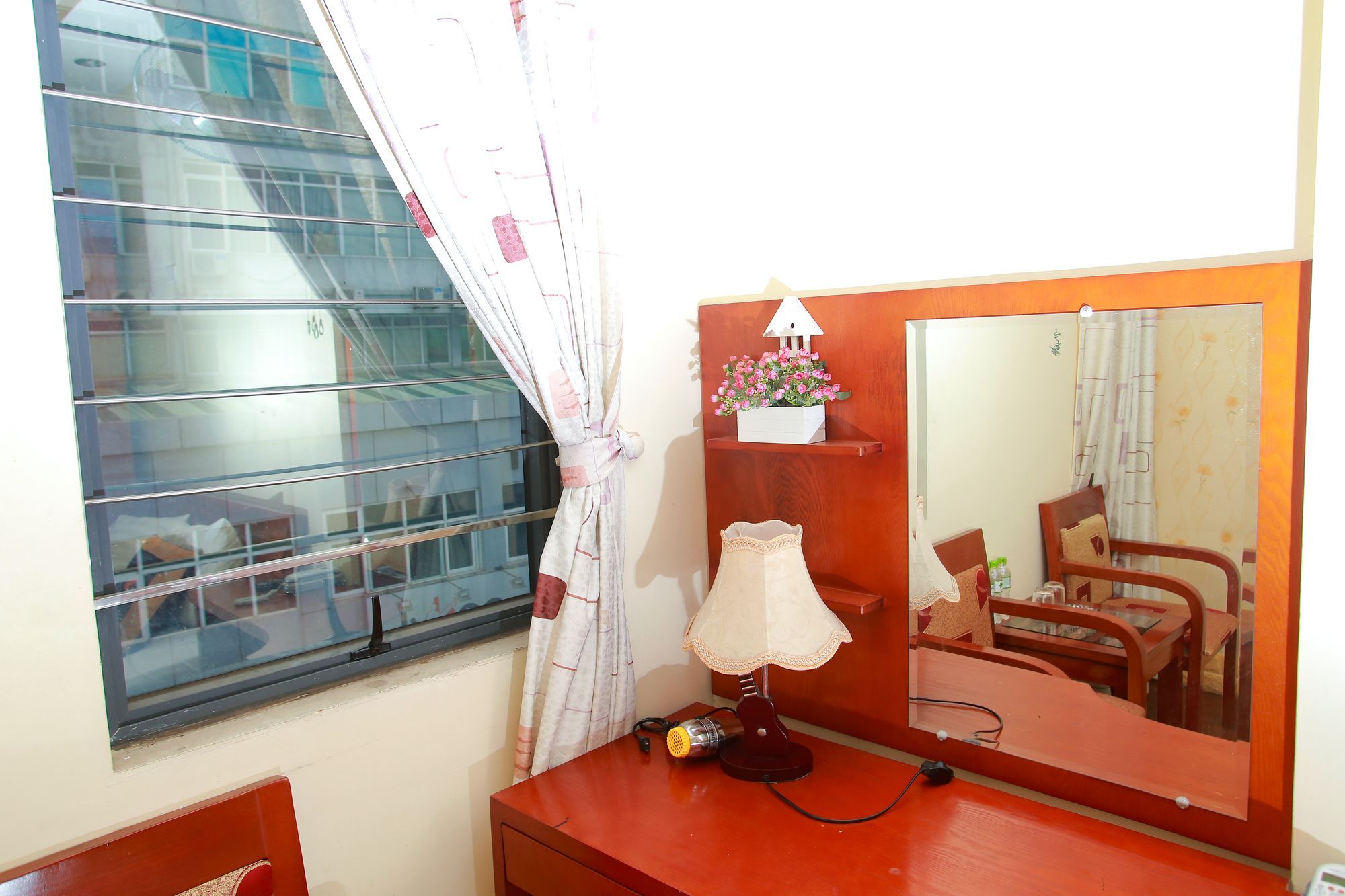 Reddoorz Near Hanoi Railway Station Hanói Exterior foto